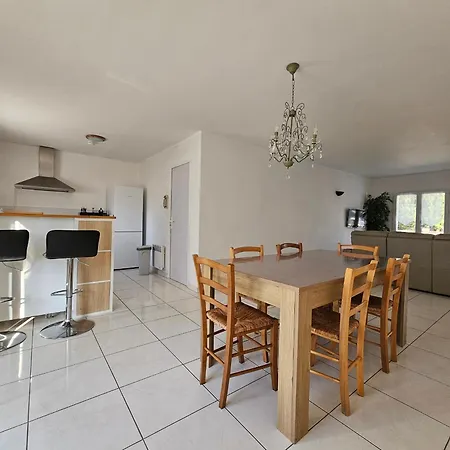 Ferienhaus Lumineuse Pour 6, Proche Et Commerces - Fr-1-476-26