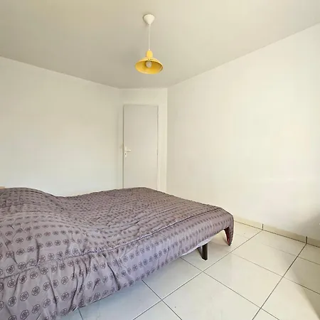 Lumineuse Pour 6, Proche Et Commerces - Fr-1-476-26 *