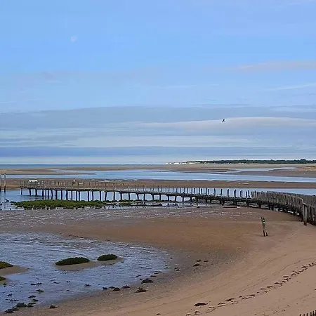 Lumineuse Pour 6, Proche Et Commerces - Fr-1-476-26