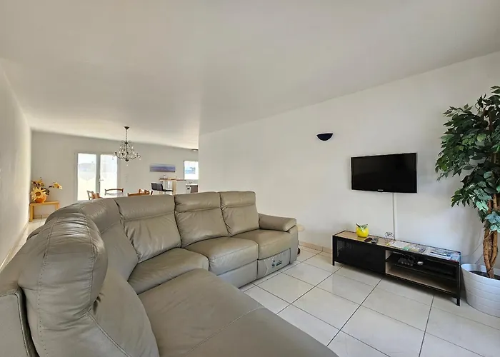 Lumineuse Pour 6, Proche Et Commerces - Fr-1-476-26 * La Faute-sur-Mer