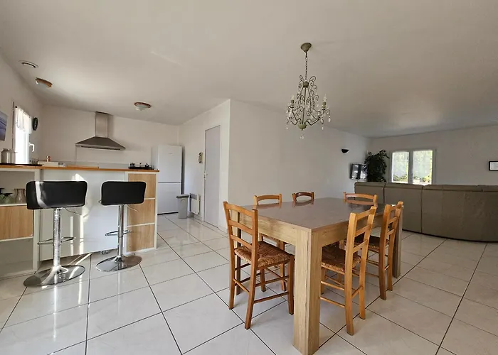 Сasa de vacaciones Lumineuse Pour 6, Proche Et Commerces - Fr-1-476-26