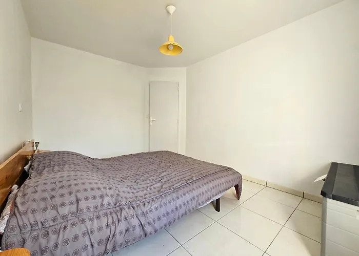 Lumineuse Pour 6, Proche Et Commerces - Fr-1-476-26 *